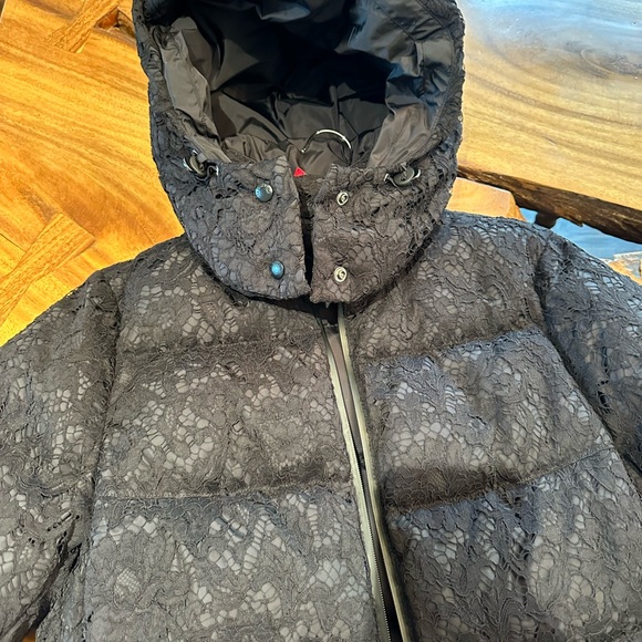 Brand new never worn Valentino down filled puffer jacket. - Picture 7 of 9